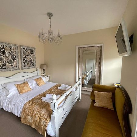 Ivy House Villa Bangor  Bagian luar foto